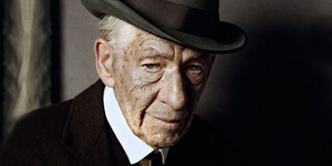 Иэн МакКеллен примерил образ Шерлока Холмса на пенсии Иэн МакКеллен примерил образ Шерлока Холмса на пенсии