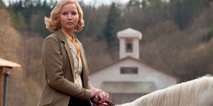 Новый фильм с Дженнифер Лоуренс и Брэдли Купером получил трейлер Новый фильм с Дженнифер Лоуренс и Брэдли Купером получил трейлер