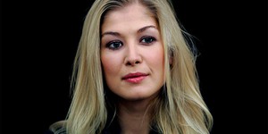 Розамунд Пайк погрузится на дно с «Робокопом»