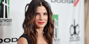 Актрису Сандру Буллок назвали самой красивой женщиной года