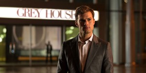 Вторая часть «50 оттенков серого» ищет режиссёра