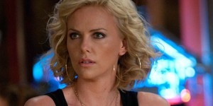 Шарлиз Терон исследует материнство