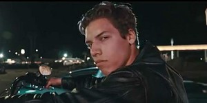 Сын Шварценеггера переснял культовую сцену из «Терминатора 2»