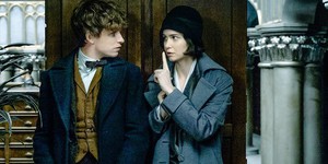 «Фантастические звери» выльются в пять фильмов, а не три «Фантастические звери» выльются в пять фильмов, а не три
