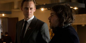 Том Хиддлстон присматривается к роли детектива-киборга