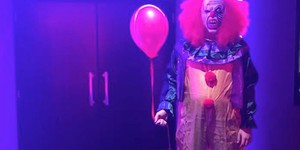 Британцы столкнулись с клоуном из «Оно» в реальной жизни