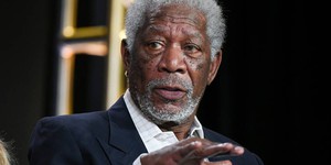 Морган Фриман призвал защитить демократию от Путина