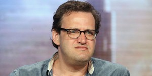 Шоураннер супергеройских сериалов тоже обвинен в домогательствах