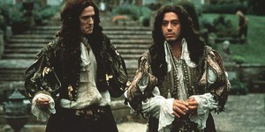 Как Роберт Дауни враждовал с Хью Грантом на съемках Как Роберт Дауни враждовал с Хью Грантом на съемках