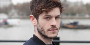 Звезда «Игры престолов» снимется в байопике группы Mötley Crüe Звезда «Игры престолов» снимется в байопике группы Mötley Crüe