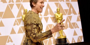 Арестован человек, попытавшийся украсть «Оскар» у Фрэнсис МакДорманд Арестован человек, попытавшийся украсть «Оскар» у Фрэнсис МакДорманд