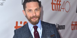 Первое фото: Том Харди в образе Аль Капоне