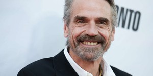 Джереми Айронс снимется в сериале «Хранители»