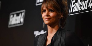 Холли Берри готовит режиссерский дебют Холли Берри готовит режиссерский дебют