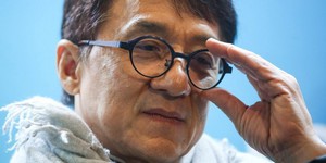 Джеки Чан пообещал миллион тому, кто убьет коронавирус Джеки Чан пообещал миллион тому, кто убьет коронавирус