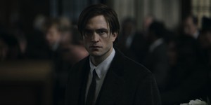 Съемки «Бэтмена» остановлены из-за коронавируса у Паттинсона Съемки «Бэтмена» остановлены из-за коронавируса у Паттинсона