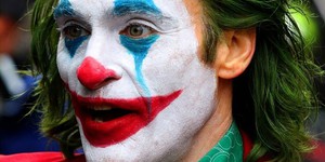 Хоакин Феникс получит $50 млн за сиквел «Джокера»? Хоакин Феникс получит $50 млн за сиквел «Джокера»?