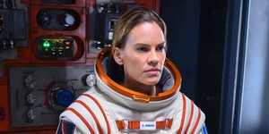 Netflix закрыл космический сериал «Вдали»