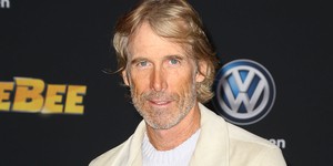 Режиссер «Трансформеров» может снять экшен про ограбление банка