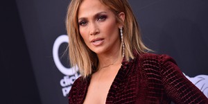 Постановщица «Мулан» снимет боевик с Дженнифер Лопес