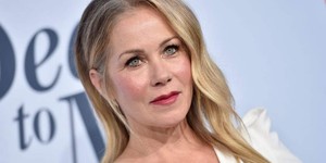 Кристине Эпплгейт диагностировали рассеянный склероз