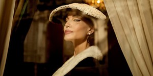 Мелодія століть: Анджеліна Джолі перетворюється на Марію Каллас