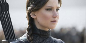 Режисер "Голодних ігор" Френсіс Лоуренс зізнався, що жалкує про своє рішення розділити "Переспівницю" на дві частини