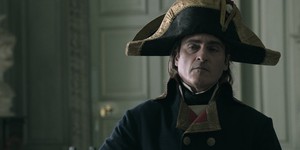 Найгарячіша новинка кінематографу:  Хоакін Фенікс відновлює співпрацю з Рідлі Скоттом у епічному трейлері фільму "Наполеон"