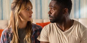 Кейлі Куоко та Девід Оєлово розкривають сімейні таємниці у трейлері секс-комедії "Рольова Гра"