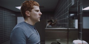 Джессі Айзенберг ділиться враженнями від його перше зіткнення з гомосексуальною тематикою в кіно