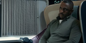 Ідріс Ельба готується взяти кермо власної долі у незвіданому трилері "Вище та Нижче"