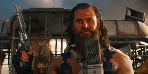 Зухвалий ворог з пустелі, Кріс Хемсворт, обіцяє вражаючу трансформацію у фільмі "Фуріоза"