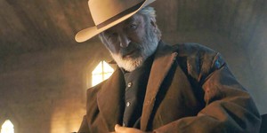 Алеку Болдвіну висунули обвинувачення за новим пунктом у справі про несвідоме вбивство у зв'язку з випадком стрільби на зйомках фільму "Rust"