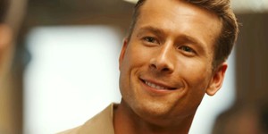 Глен Пауелл розкриває ексклюзивні подробиці майбутньої стрічки "Топ Ган 3"