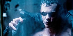 Рошель Девіс висловила негативну реакцію про перевтілення Білла Скарсгарда в "Вороні": "Це просто фу!"