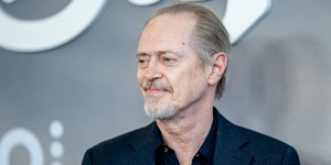 Скандальний випадок: Актор Стів Бушемі став жертвою нападу на вулицях Нью-Йорка Скандальний випадок: Актор Стів Бушемі став жертвою нападу на вулицях Нью-Йорка