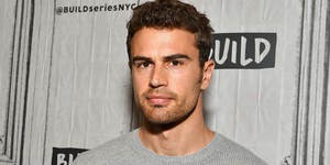 Тео Джеймс зіграє головну роль у трилері про пограбування "Fuze" від режисера Девіда Маккензі