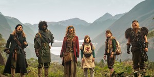 Зірка "Друзів", Ліза Кудров, веде команду "експертних злодіїв" у пригодницькому трейлері нового серіалу "Бандити часу"