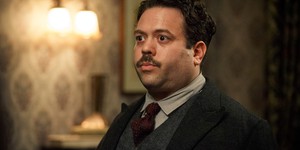 Переможець премії "Tony" Ден Фоглер отримав ключову роль медичного працівника з темним минулим у новому серіалі "The Rainmaker"