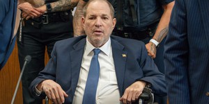 Стан Гарві Вайнштейна погіршується: Скандальний продюсер бореться з раком кісткового мозку Стан Гарві Вайнштейна погіршується: Скандальний продюсер бореться з раком кісткового мозку