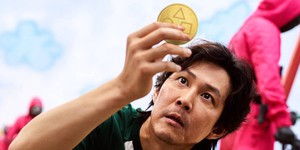 Netflix анонсує англомовний спін-оф популярного серіалу "Гра в кальмара" з Девідом Фінчером на чолі Netflix анонсує англомовний спін-оф популярного серіалу "Гра в кальмара" з Девідом Фінчером на чолі