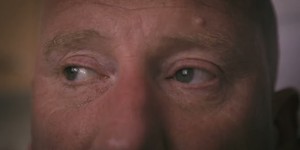 Трейлер документального фільму "Light Darkness Light" розкриває, як новітні технології змінюють життя людей