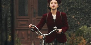 Аріелла Глейзер приєдналася до детективного фільму "Flavia" з Мартіном Фріманом у головній ролі