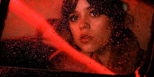 The Weeknd, Дженна Ортега і Баррі Кеоган у трейлері психологічної стрічки "Поспішайте завтра"