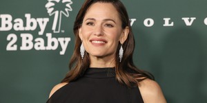 Дженніфер Гарнер вирушає в космос у новому науково-фантастичному трилері "Zygote"